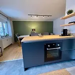 Stylisches Cityapartment Mit Schlossbergblick Appartamento Graz