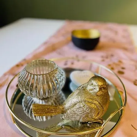 Stylisches Cityapartment Mit Schlossbergblick Appartement *