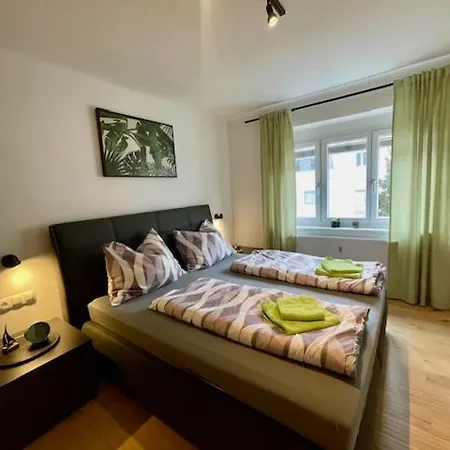 Stylisches Cityapartment Mit Schlossbergblick Apartmán Štýrský Hradec