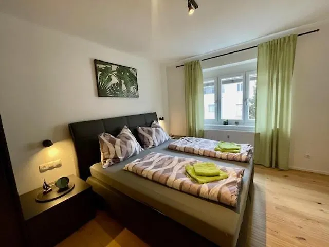 Stylisches Cityapartment Mit Schlossbergblick Appartement Graz