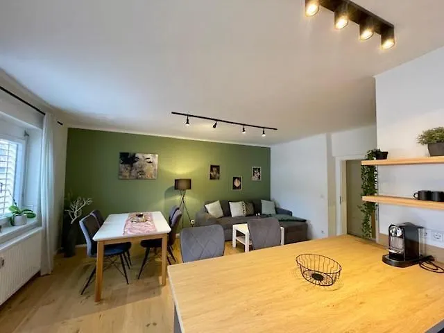 Appartement Stylisches Cityapartment Mit Schlossbergblick