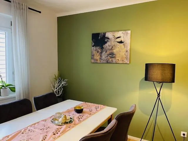 Stylisches Cityapartment Mit Schlossbergblick Graz